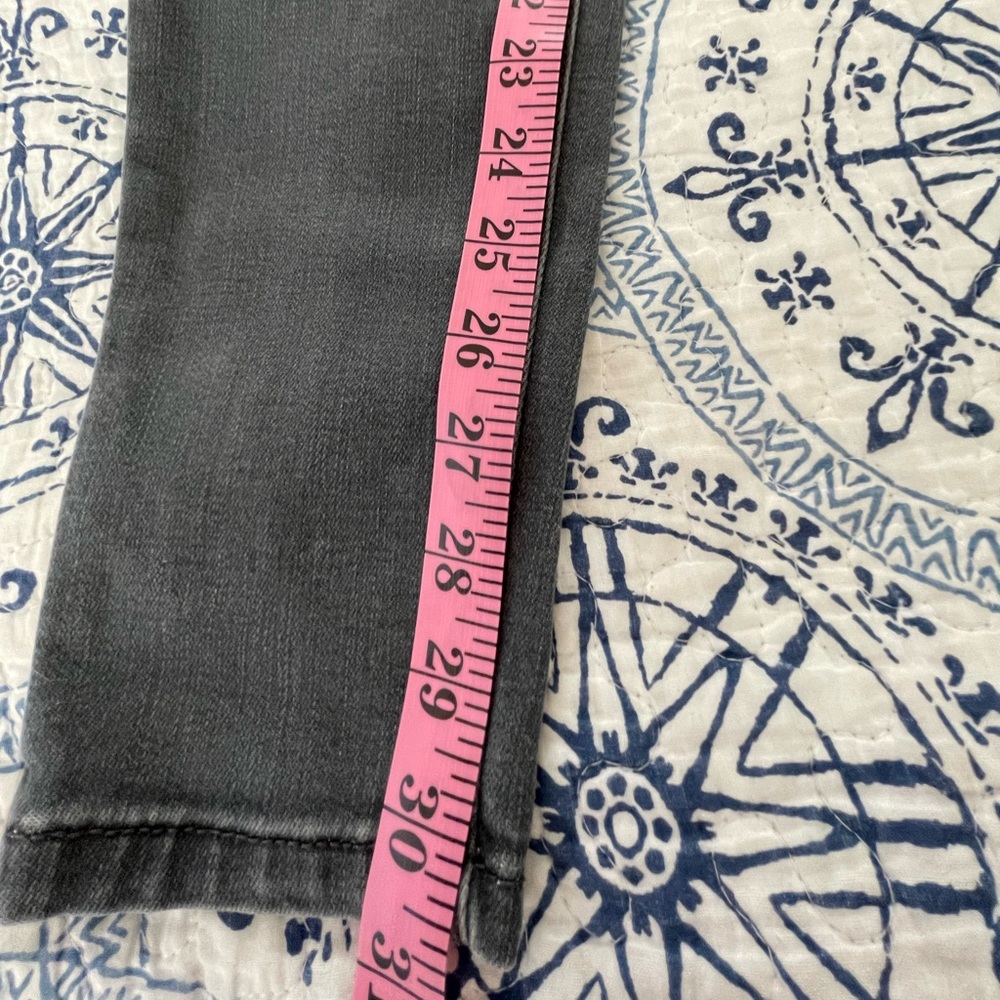 Kut from the Kloth Toothpick Skinny Jeans, Black wash, Women Size 4 - Picture 10 of 10
